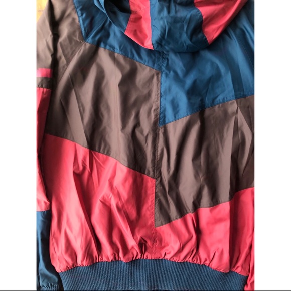 NIKITA Windbreaker Jacket - Picture 7 of 7